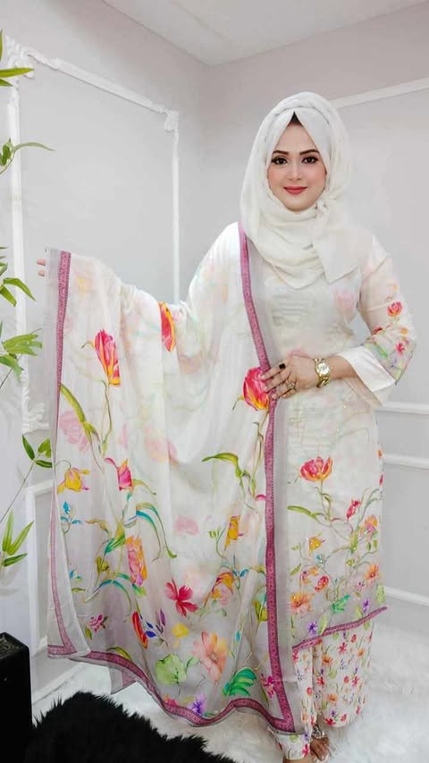 (tx)ziva boutique (white)